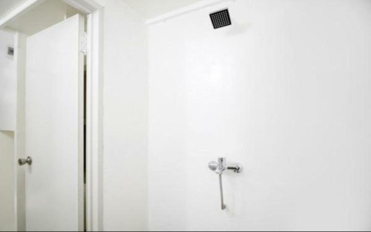 Kamar Keluarga Duri Kosambi Hotel Jakarta Luaran gambar